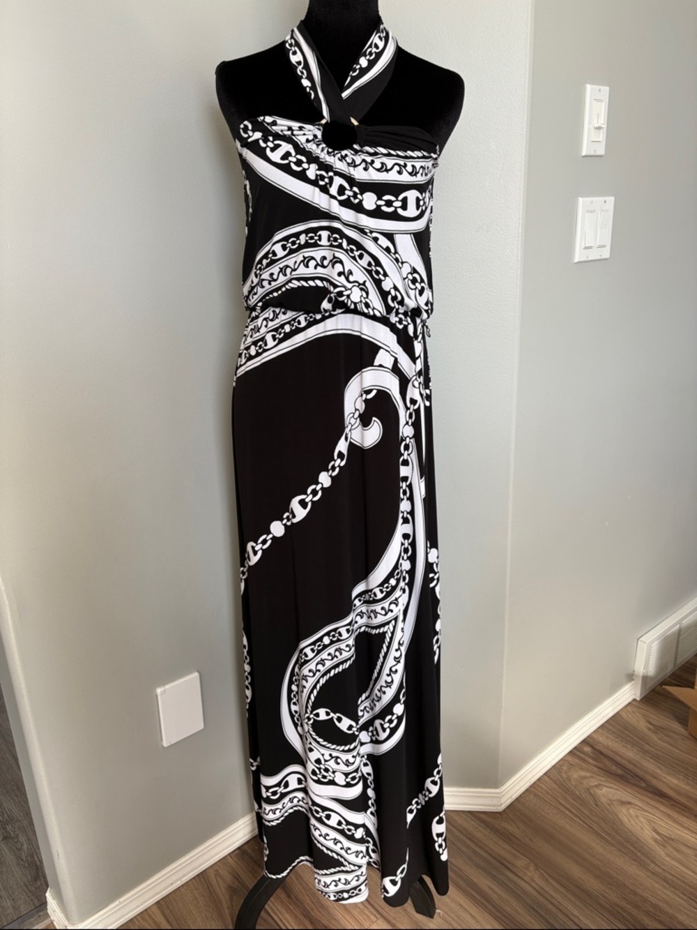 White House Black Market Black & White One-Shoulder Chain-Print Maxi Dress